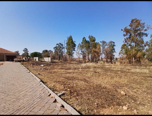 2,190M² VACANT LAND FOR SALE IN HENLEY ON KLIP